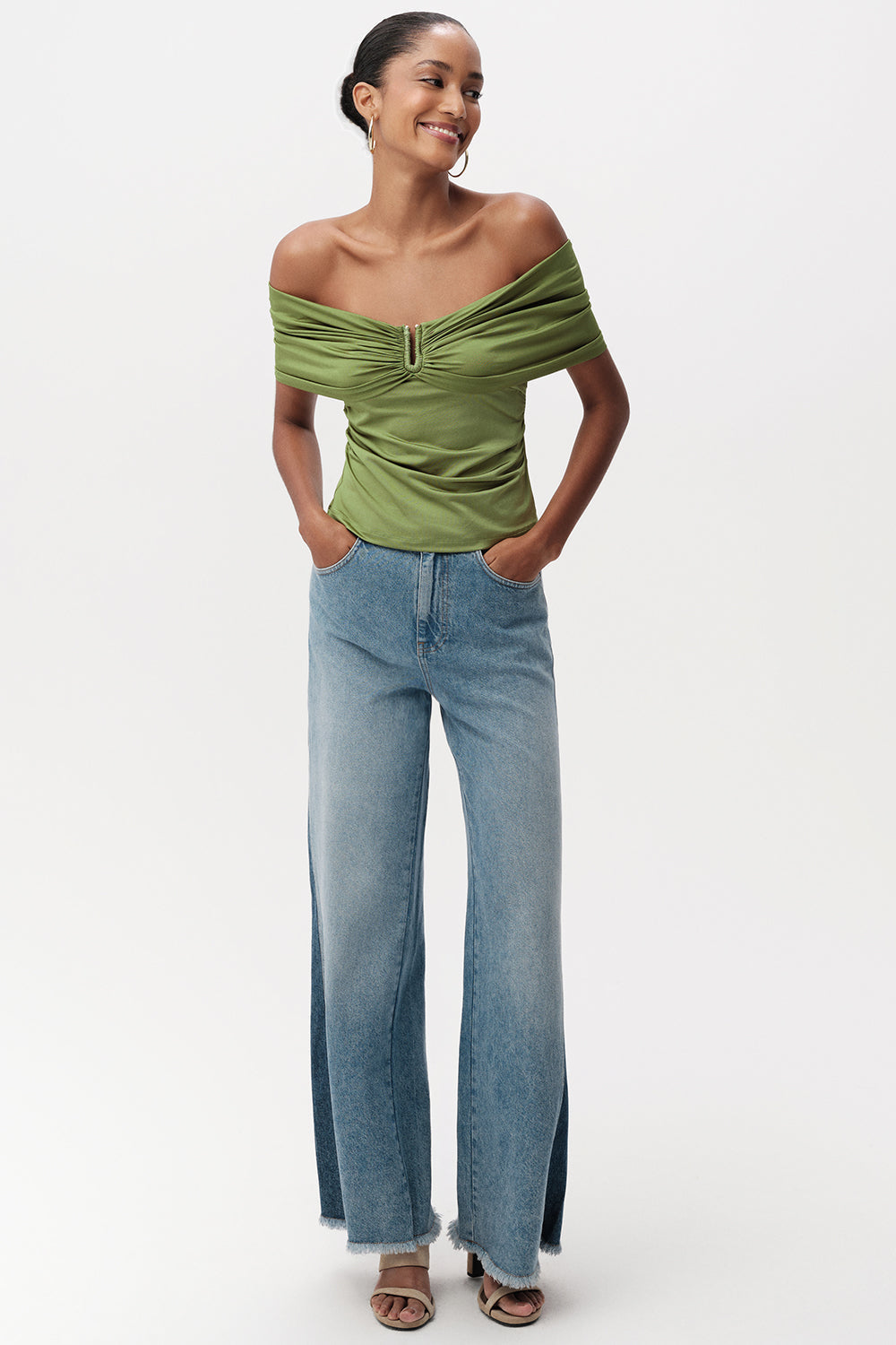 Omuzları Açık Metal Tokalı Slim Fit Örme Haki Bluz