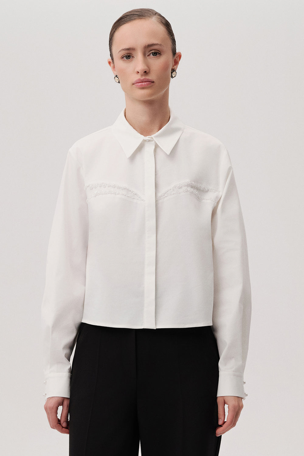 Exquise-Pamuklu Uzun Kol Kristal Taşlı Slim Fit Kemik Gömlek-GÖMLEK-1-Milagron.com