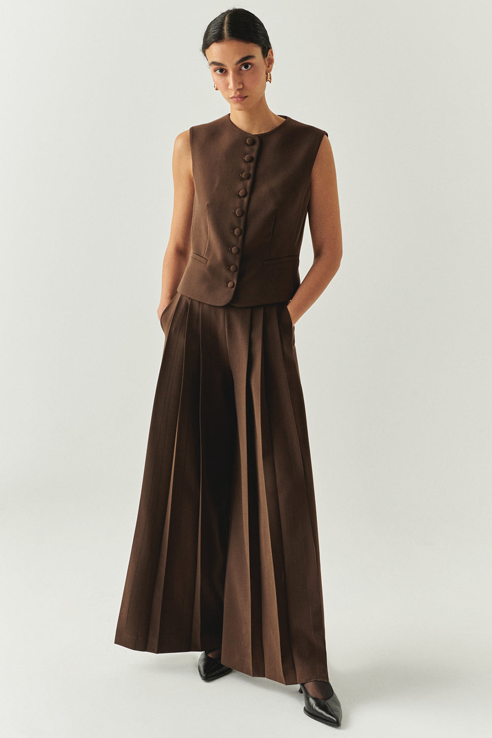 Exquise-Pileli Yüksel Bel Geniş Paçalı Regular Cepli Kahve Pantolon-PANTOLON-1-Milagron.com