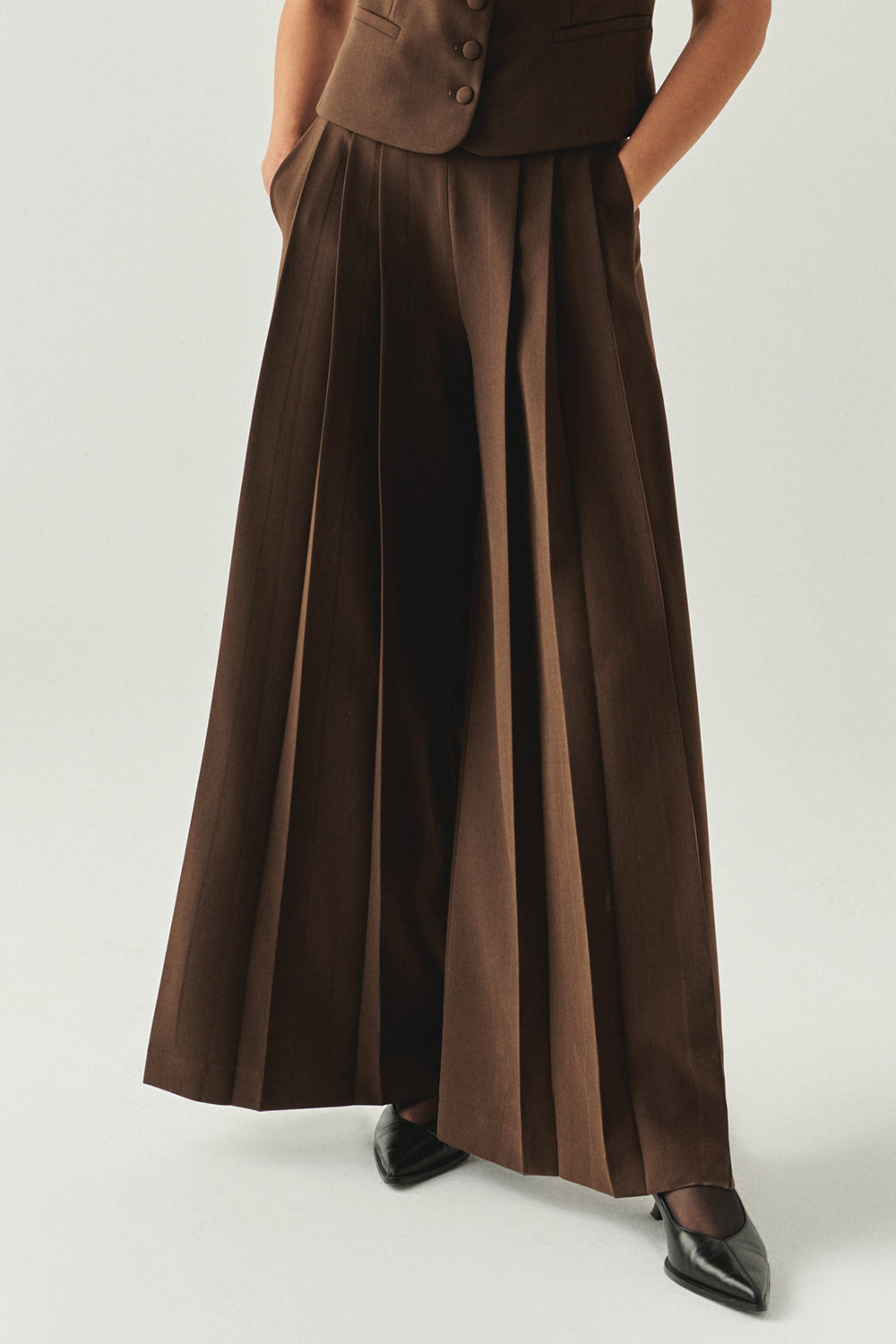 Exquise-Pileli Yüksel Bel Geniş Paçalı Regular Cepli Kahve Pantolon-PANTOLON-5-Milagron.com