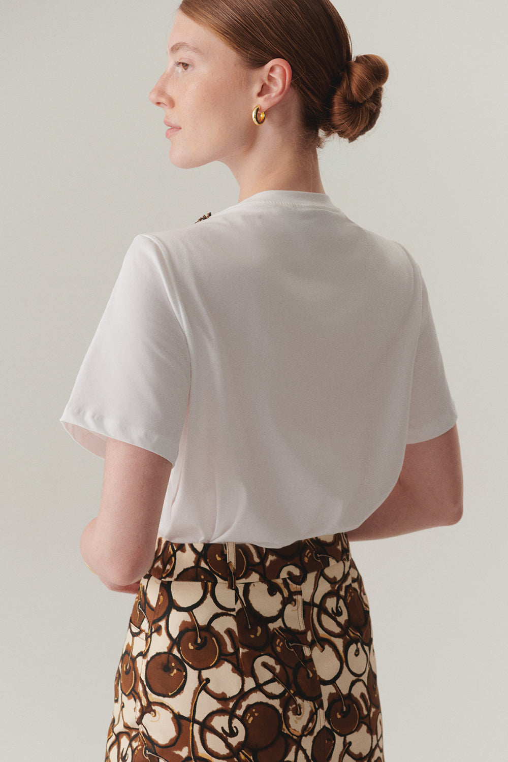 Exquise-Siyah İşleme Detaylı Bisiklet Yaka Regular Pamuklu Tişört-T-Shirts-2-Milagron.com