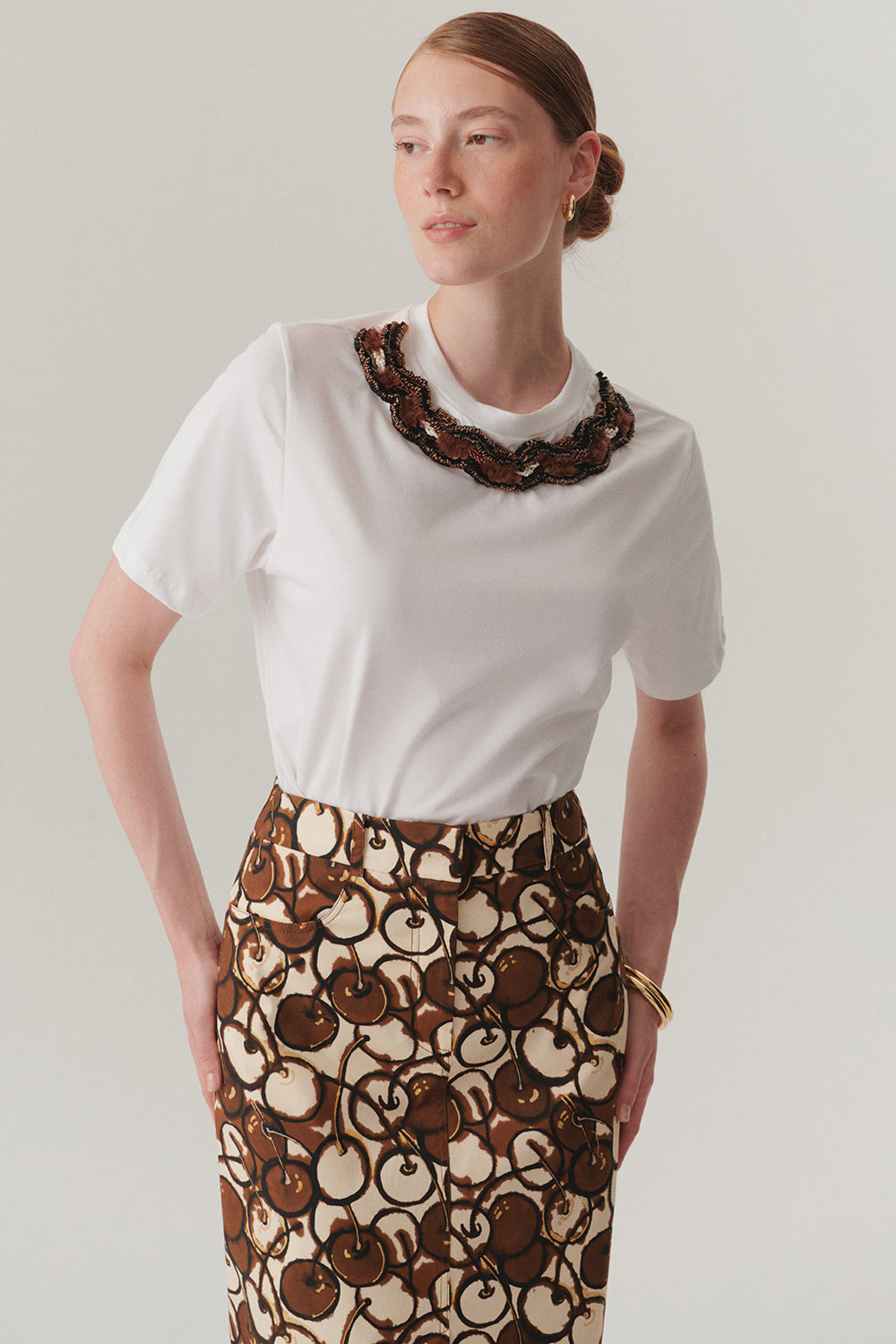 Exquise-Siyah İşleme Detaylı Bisiklet Yaka Regular Pamuklu Tişört-T-Shirts-4-Milagron.com