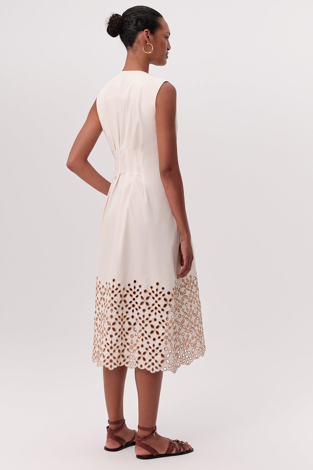 V Yaka Kemerli Cepli Regular Midi Krem Elbise