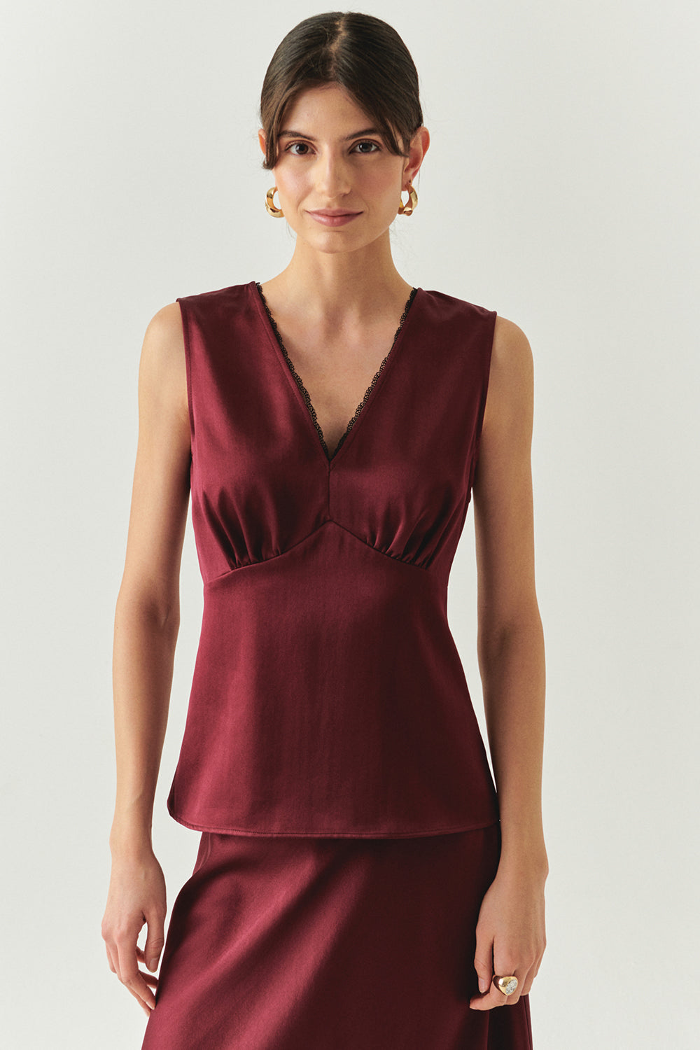 Exquise-V Yaka Slim Fit Saten Görünümlü Vişne Bluz-BLUZ-1-Milagron.com