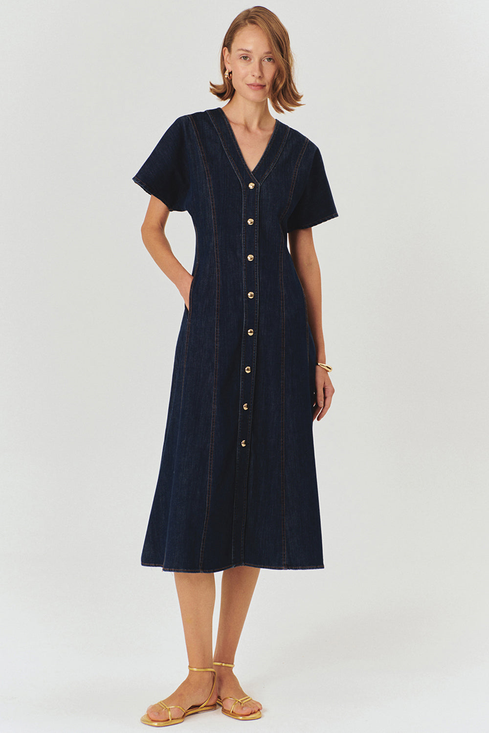 Exquise-V Yaka Yarasa Kol önden Düğmeli Regular Fit Midi Boy Elbise-ELBİSE-1-Milagron.com