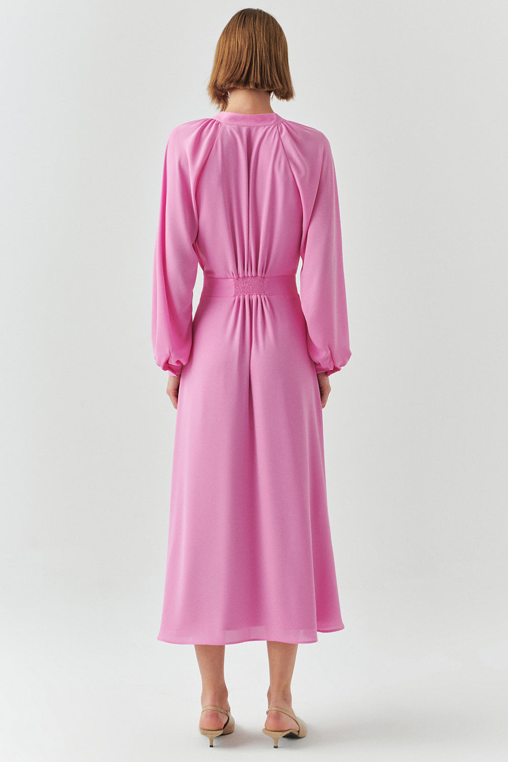 Exquise-Yakası Bağcıklı Bele Oturan Astarlı Regular Leylak Midi Elbise-ELBİSE-3-Milagron.com