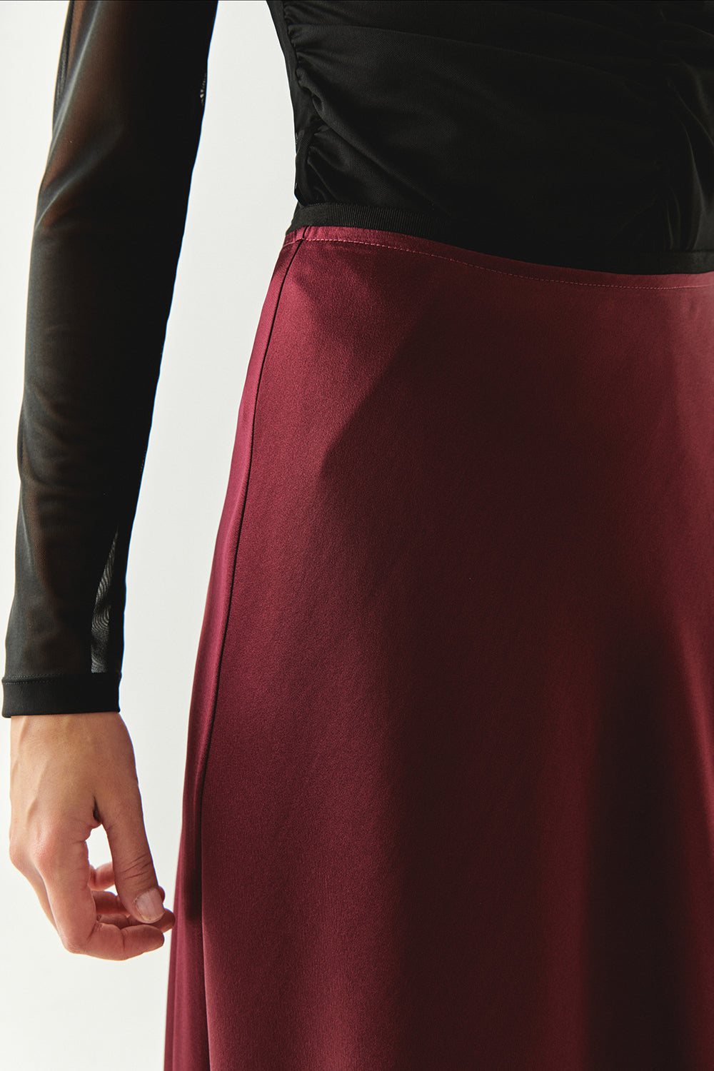 Exquise-Yandan Fermuarlı Yüksek Bel Grogren Detaylı Saten Regular Vişne Midi Etek-ETEK-5-Milagron.com