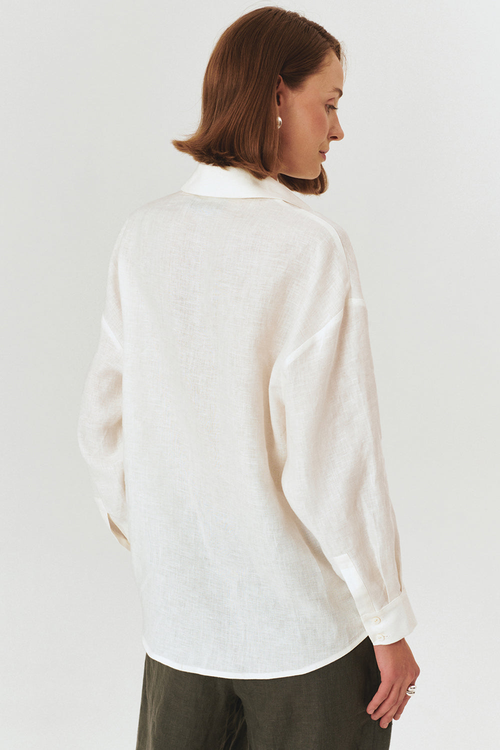 Exquise-çiçek İşlemeli Regular Beyaz Keten Gömlek-GÖMLEK-5-Milagron.com