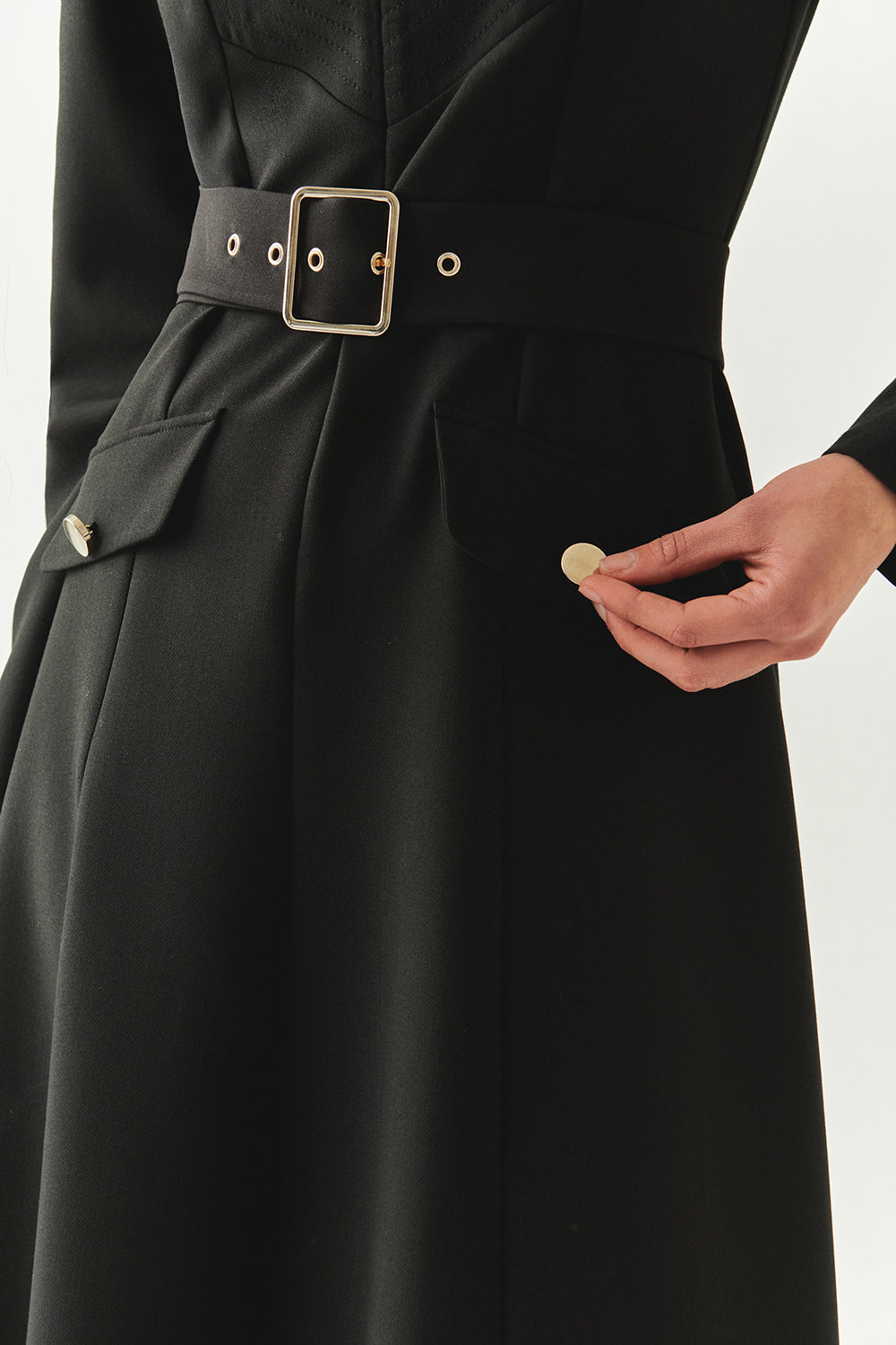 Exquise-Önden Fermuarlı Kemerli Uzun Kol Slim Fit Siyah Midi Elbise-ELBİSE-5-Milagron.com