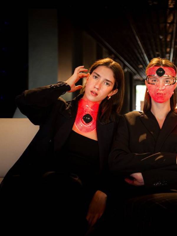 FOREO-Foreo FAQ 211 Boyun ve Dekolte İçin Led Maske-Cilt Bakım Aletleri-6-Milagron.com