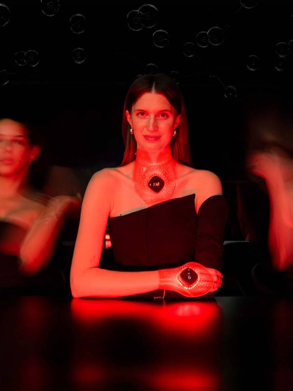 Foreo FAQ 211 Boyun ve Dekolte İçin Led Maske