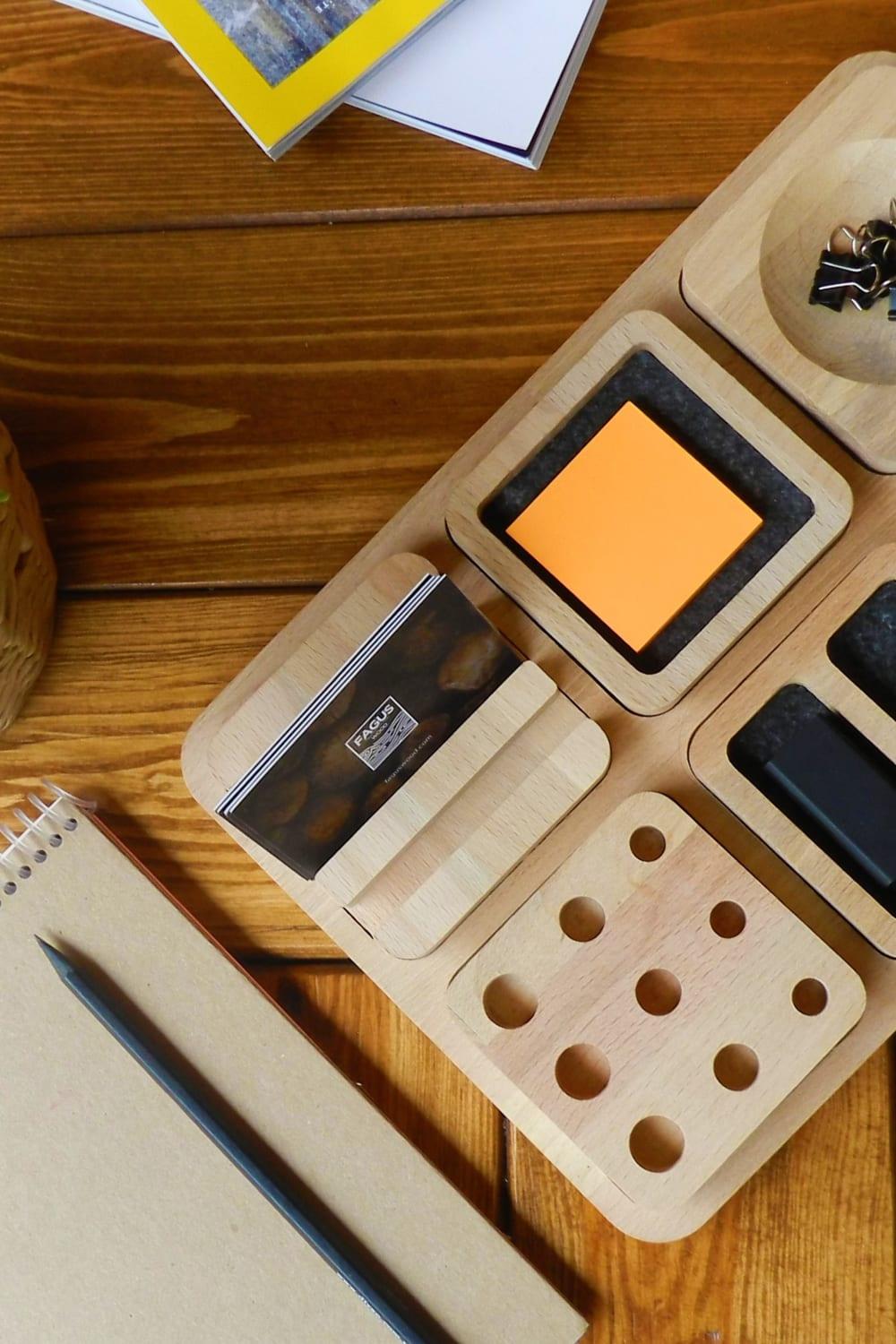 Fagus Wood-Arayende Masa Düzenleyici-Masaüstü Organizer-12-Milagron.com