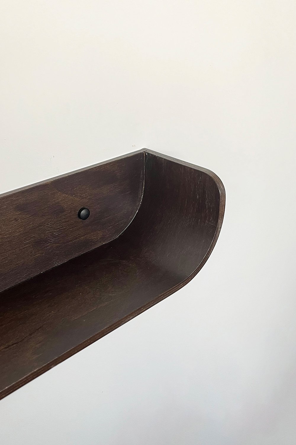 Fagus Wood-Dekoratif Ahşap Tasarım Duvar Rafı - Ceviz-Duvar Rafı-3-Milagron.com