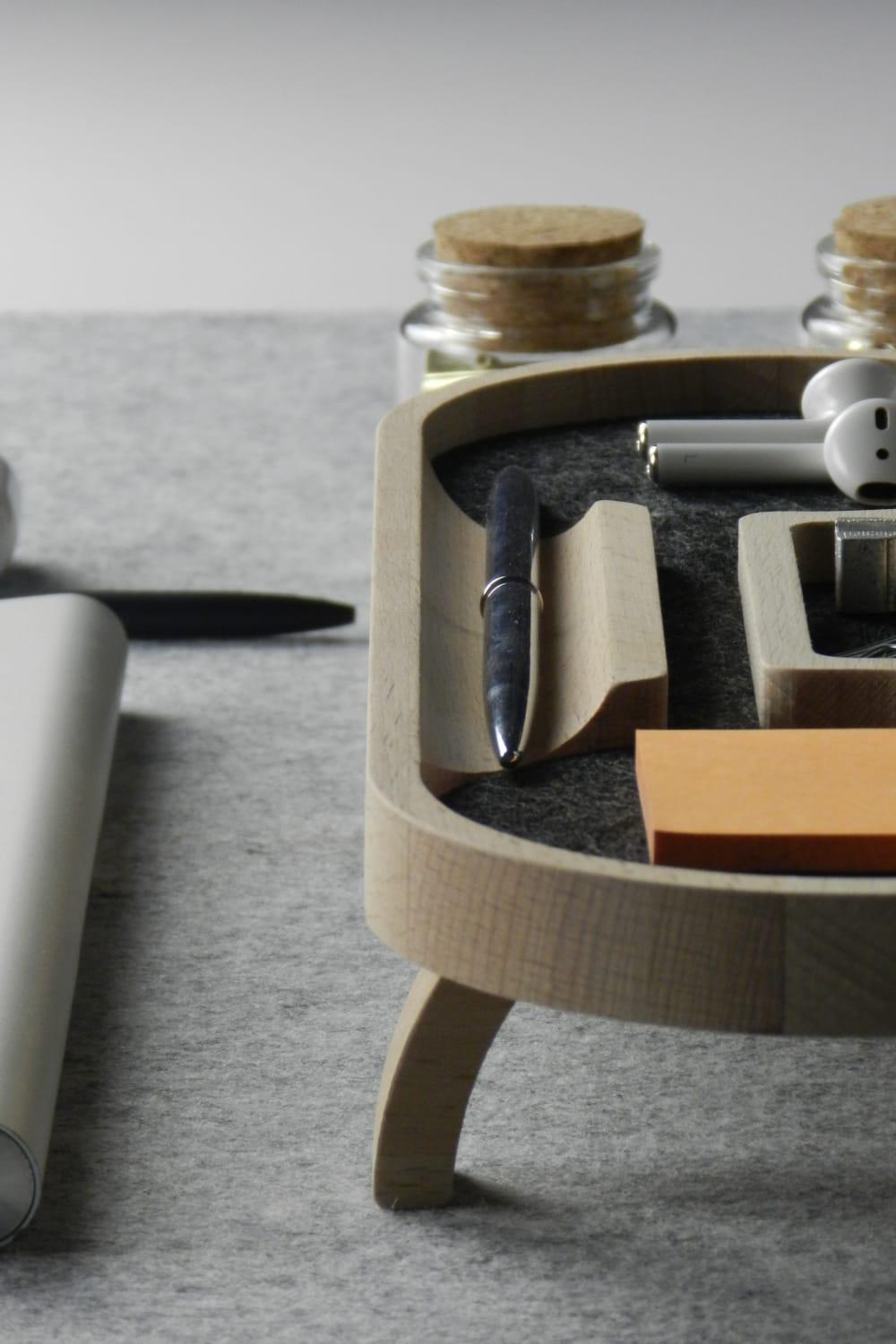 Fagus Wood-Mini Round Masa Düzenleyici (Füme)-Masaüstü Organizer-3-Milagron.com