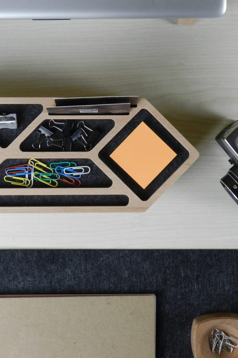 Fagus Wood-Mini Slash Masa Düzenleyici (Füme)-Masaüstü Organizer-6-Milagron.com