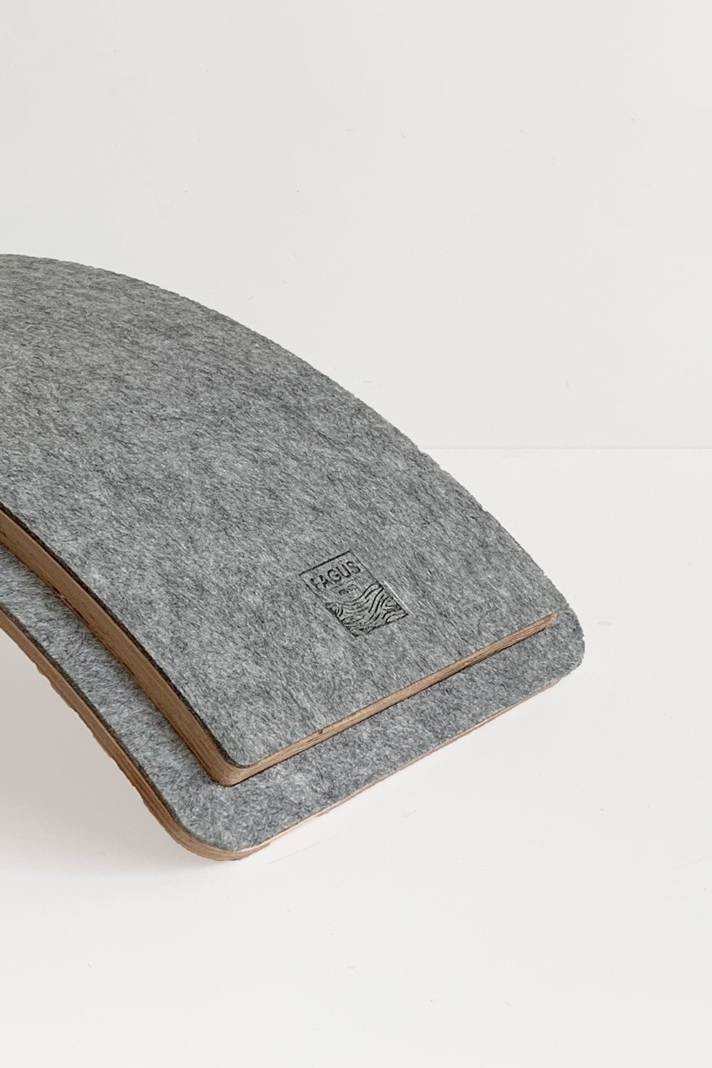 Fagus Wood-Parmak Korumalı Denge Tahtası-Yoga Aksesuarları-7-Milagron.com