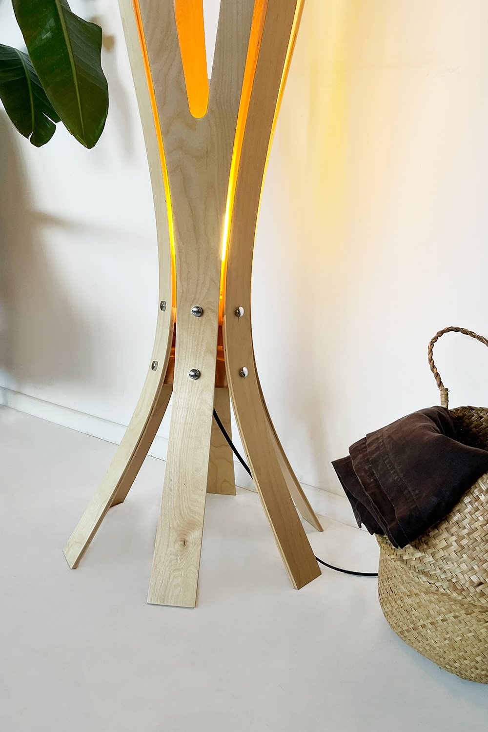 Fagus Wood-''hedra Lambader, İskandinav Tarzı Ahşap Lambader, Dekoratif Yer Lambası, Modern Salon Aydınlatma'' (huş)-Lambader-4-Milagron.com