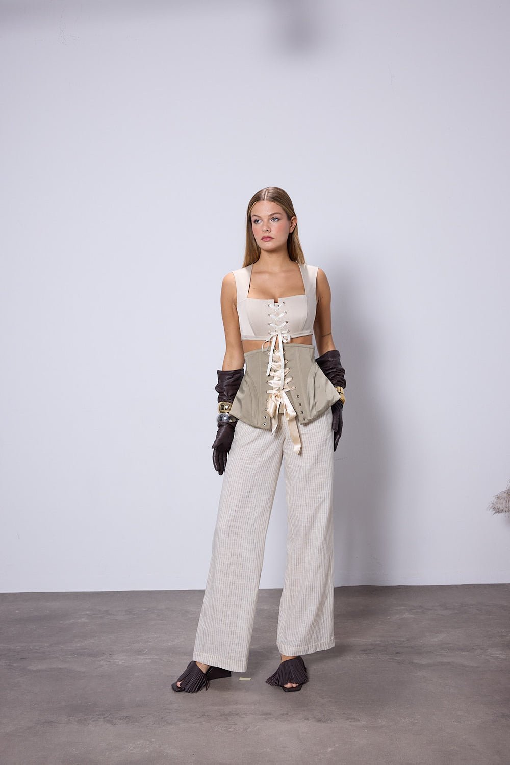 Fèe Muse-Camellia Khaki Korse-Büstiyer-5-Milagron.com