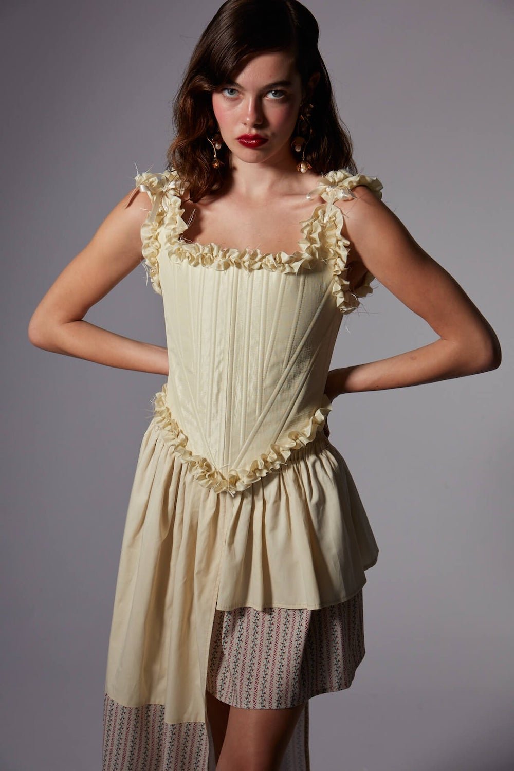 Fèe Muse-Swan Korse-Büstiyer-3-Milagron.com