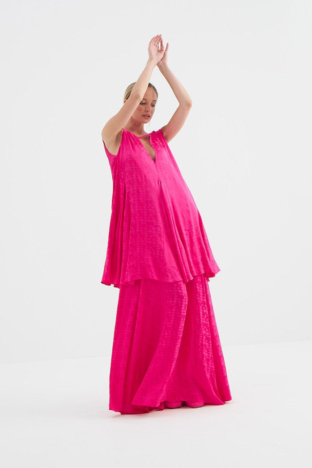 Fickle Hearts-Holly Uzun Fuşya Elbise-Elbise-4-Milagron.com