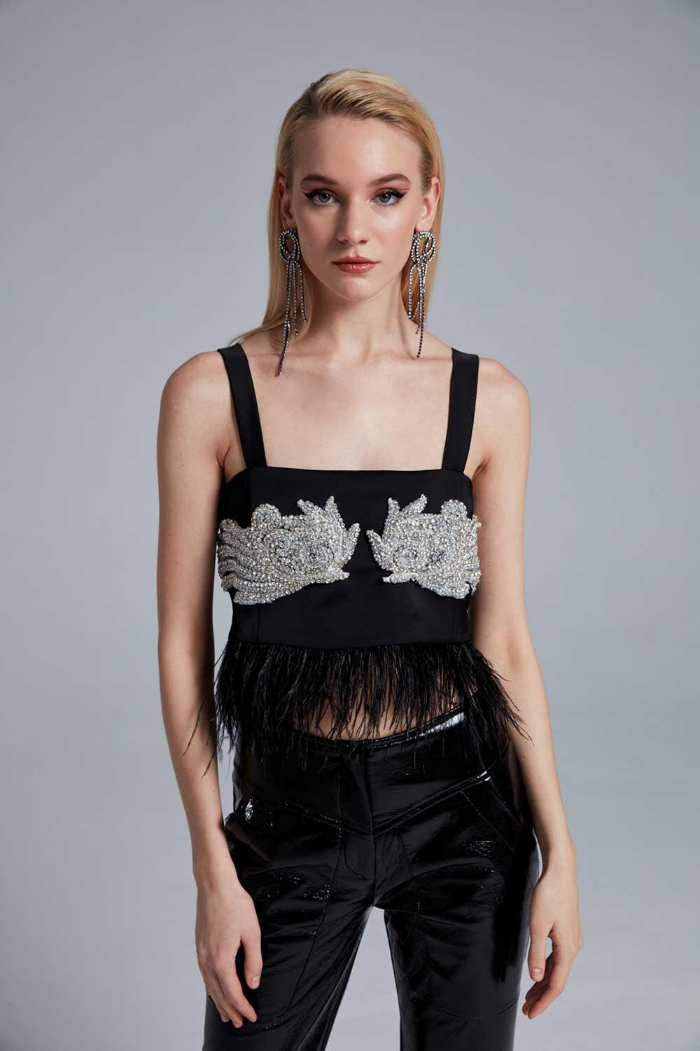 Fickle Hearts-Raven Taş işlemeli Tüylü Top-Top-3-Milagron.com