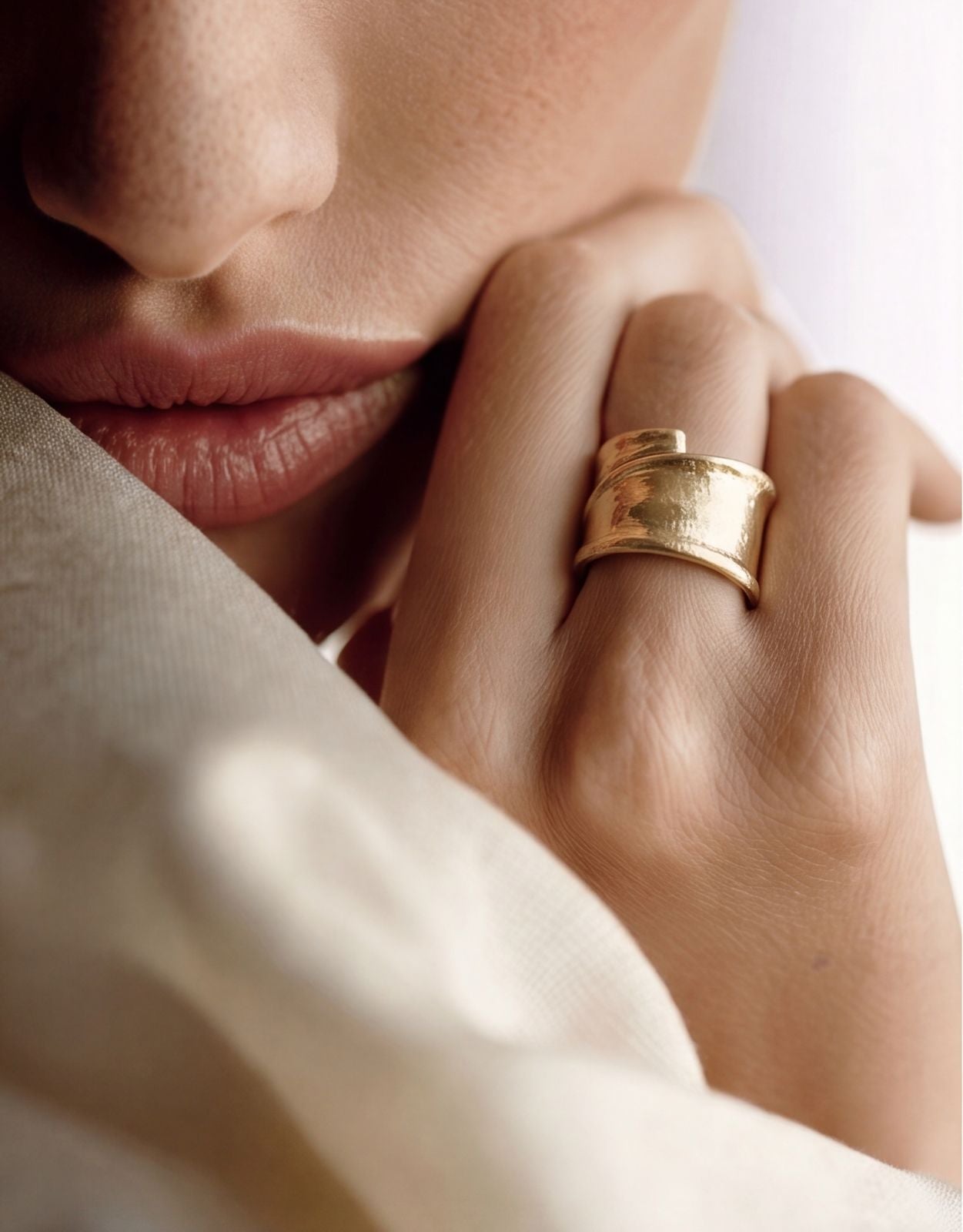 Elia Ring