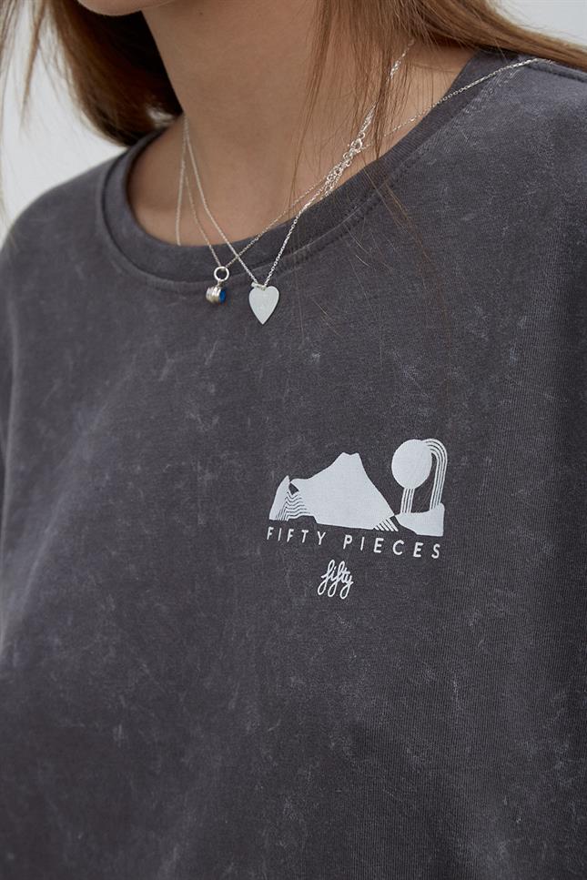 Fifty Pieces-Antrasit Sırt Baskılı Yıkamalı Oversize T-Shirt-T-Shirts-3-Milagron.com