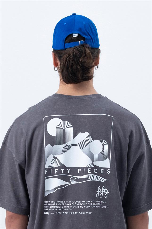 Fifty Pieces-Antrasit Yıkamalı Sırt Baskılı T-Shirt-T-shirts-2-Milagron.com