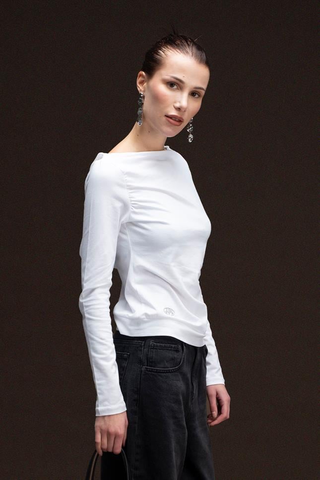 Fifty Pieces-Beyaz Kapüşonlu Uzun Kollu Bluz-T-Shirts-3-Milagron.com