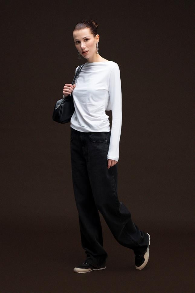 Fifty Pieces-Beyaz Kapüşonlu Uzun Kollu Bluz-T-Shirts-4-Milagron.com