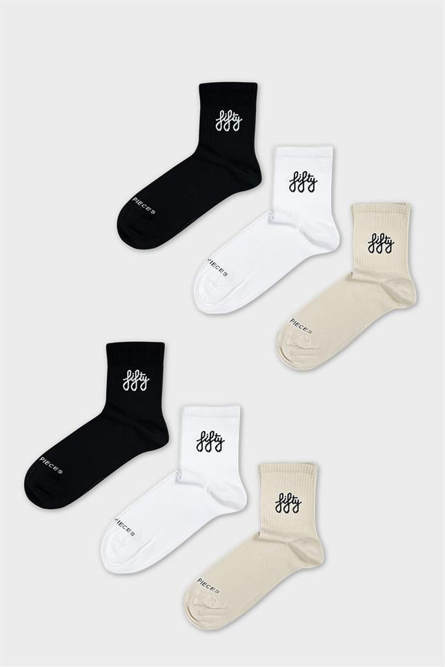Fifty Pieces-Beyaz Kum Siyah 6'lı Favorite Kısa Çorap-Çorap-1-Milagron.com
