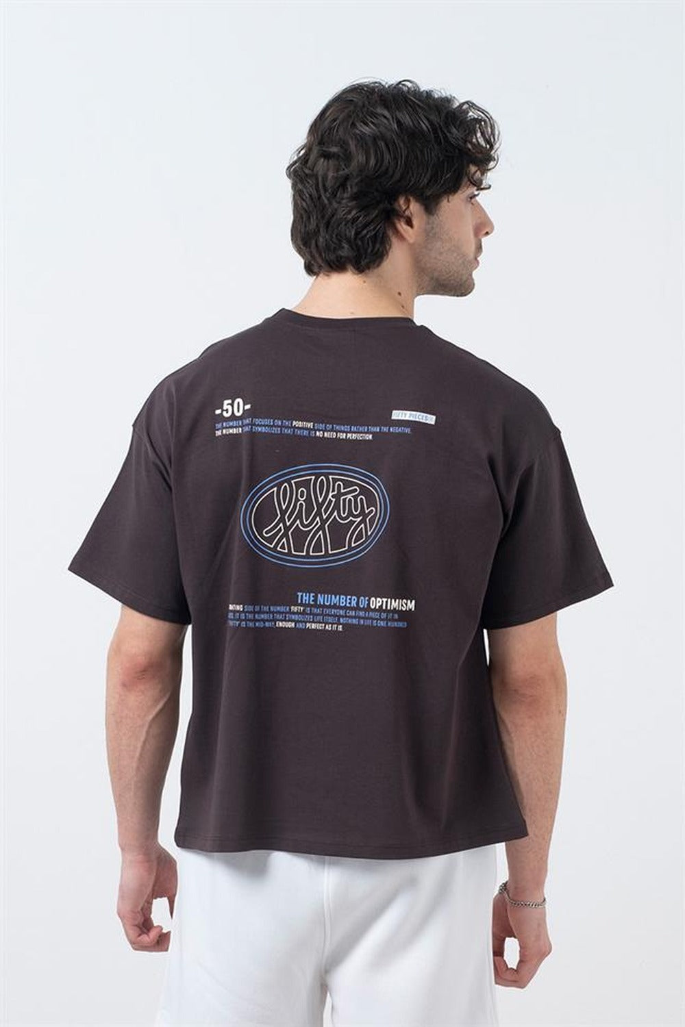 Erkek Kahverengi Düşük Omuzlu Sırt Baskılı T-Shirt