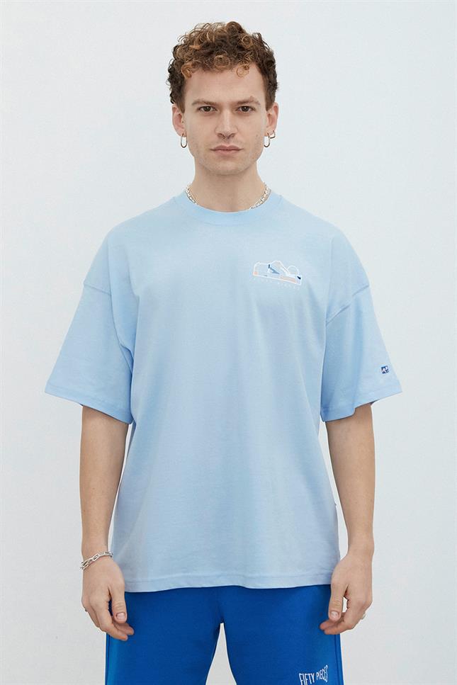 Erkek Mavi Sırt Baskılı Düşük Omuzlu T-Shirt