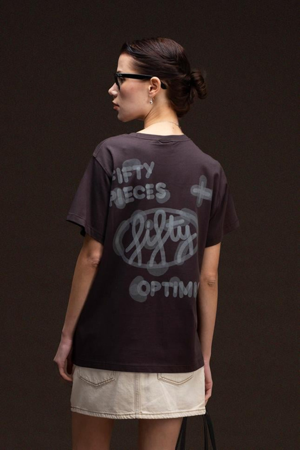 Fifty Pieces-Kahverengi Loose Fit Sırt Baskılı T-Shirt-T-Shirts-1-Milagron.com