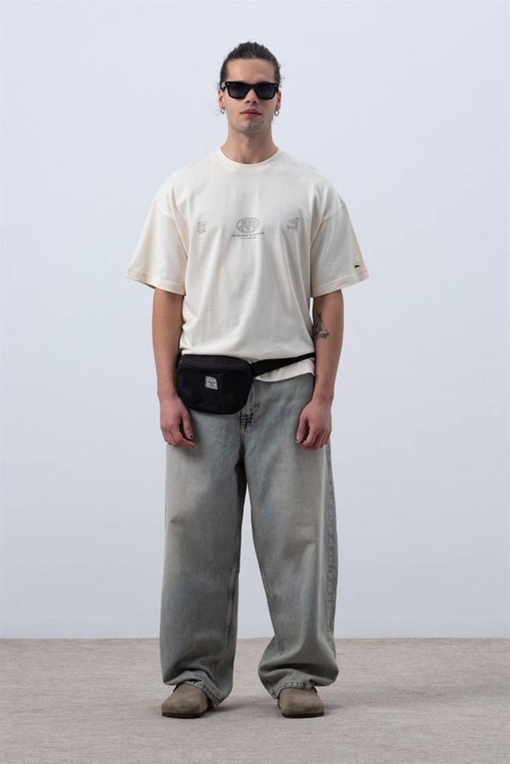 Fifty Pieces-Kum Core Düşük Omuzlu T-Shirt-T-Shirts-1-Milagron.com