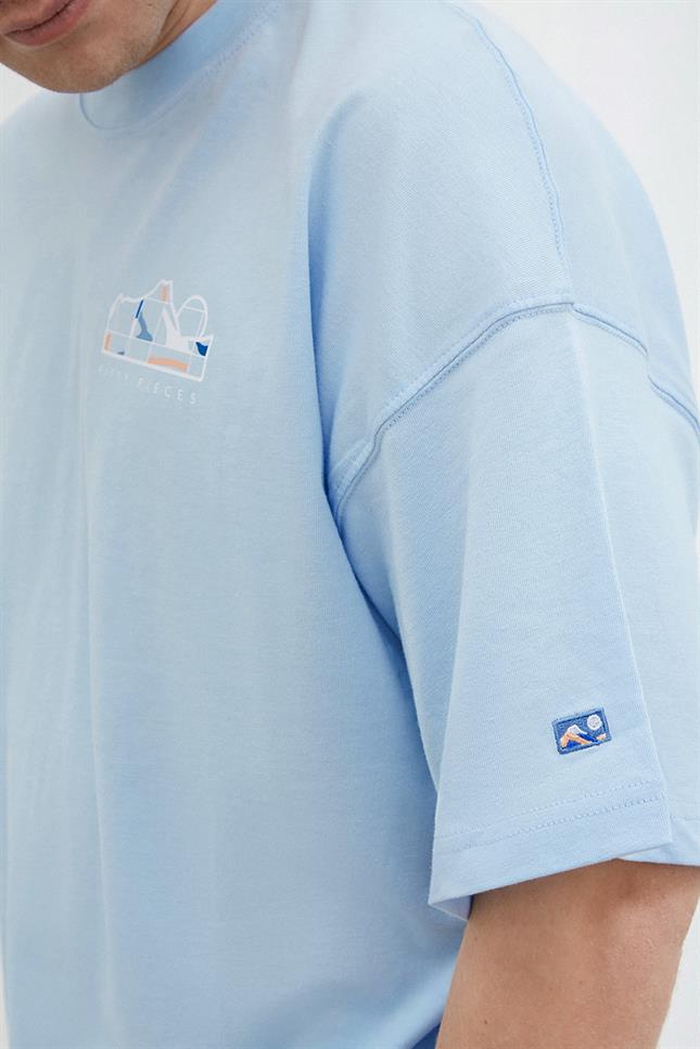 Fifty Pieces-Mavi Sırt Baskılı Düşük Omuzlu T-Shirt-T-Shirts-3-Milagron.com