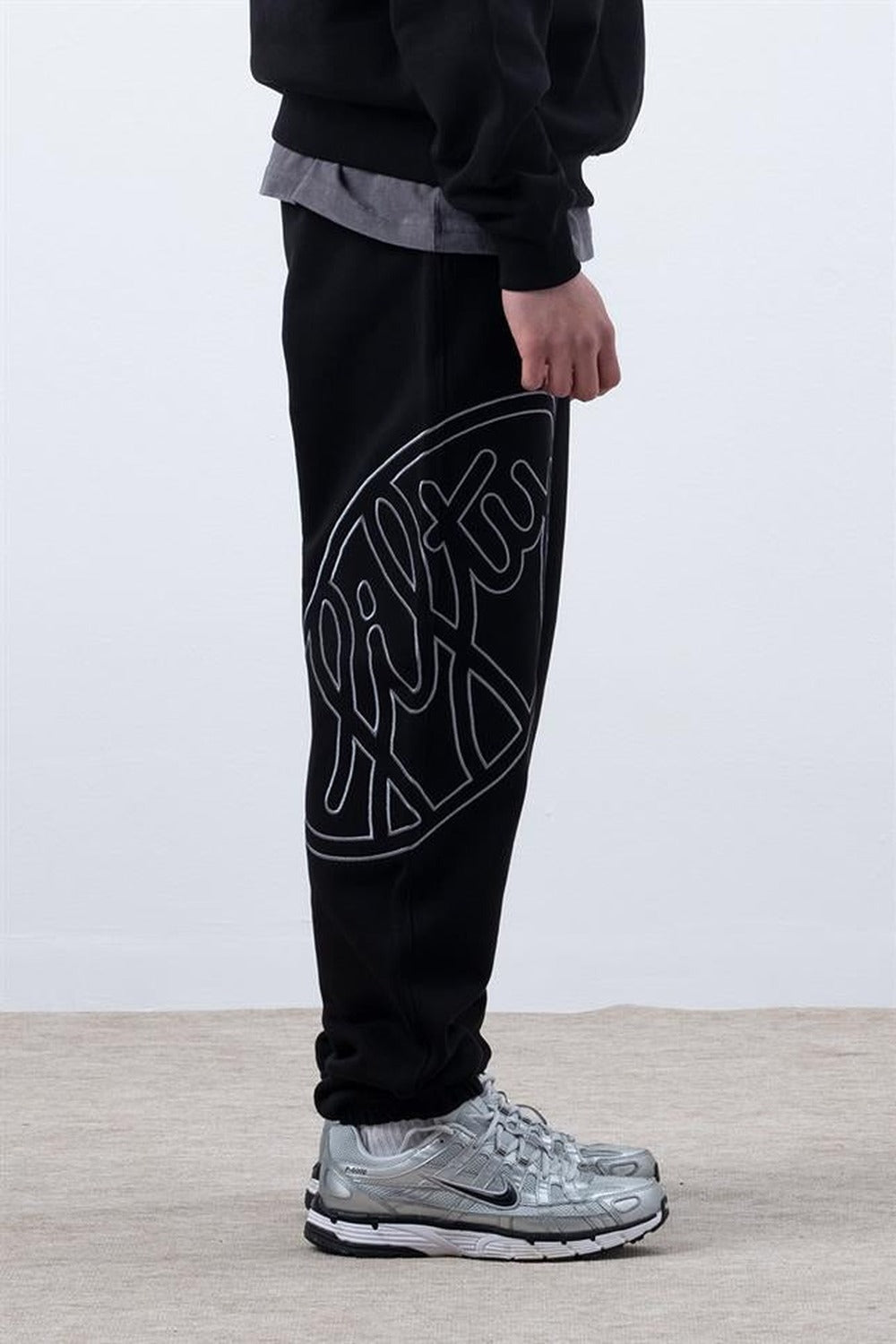 Fifty Pieces-Siyah Core Loose Fit Jogger-Eşofman-2-Milagron.com
