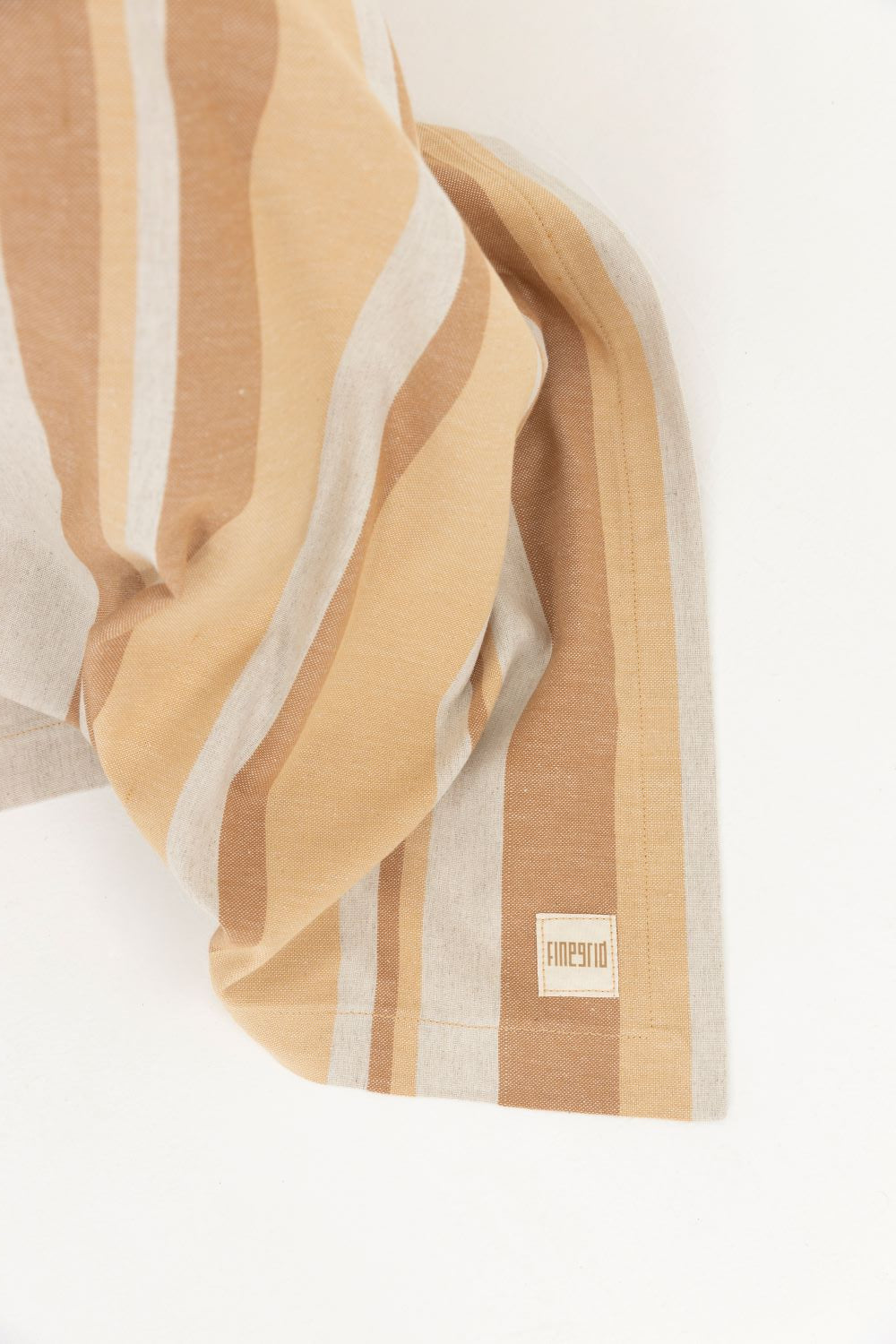 FineGrid-HUES NR.2 Yatak Örtüsü-Yatak Örtüsü-3-Milagron.com