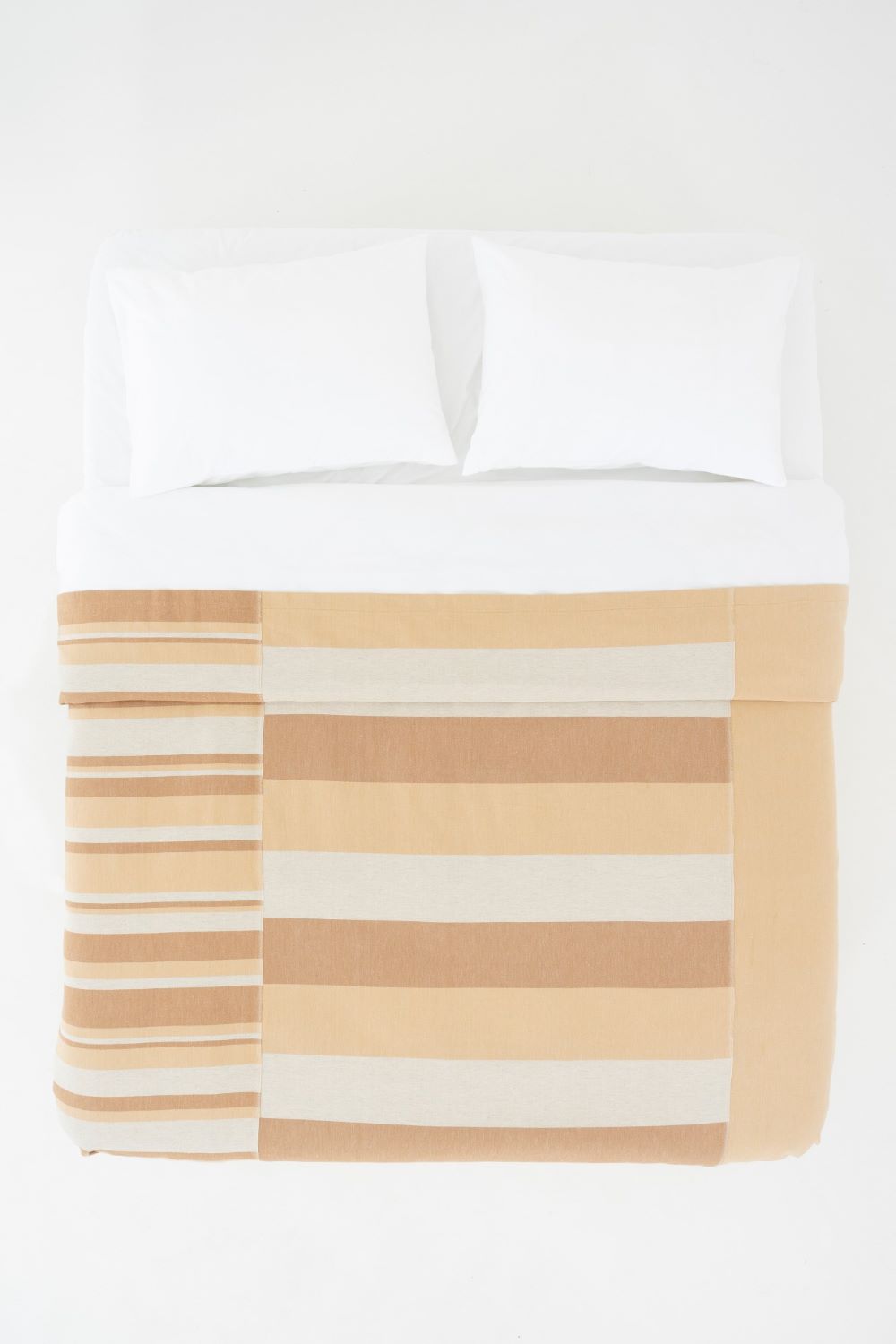 FineGrid-HUES NR.2 Yatak Örtüsü-Yatak Örtüsü-6-Milagron.com