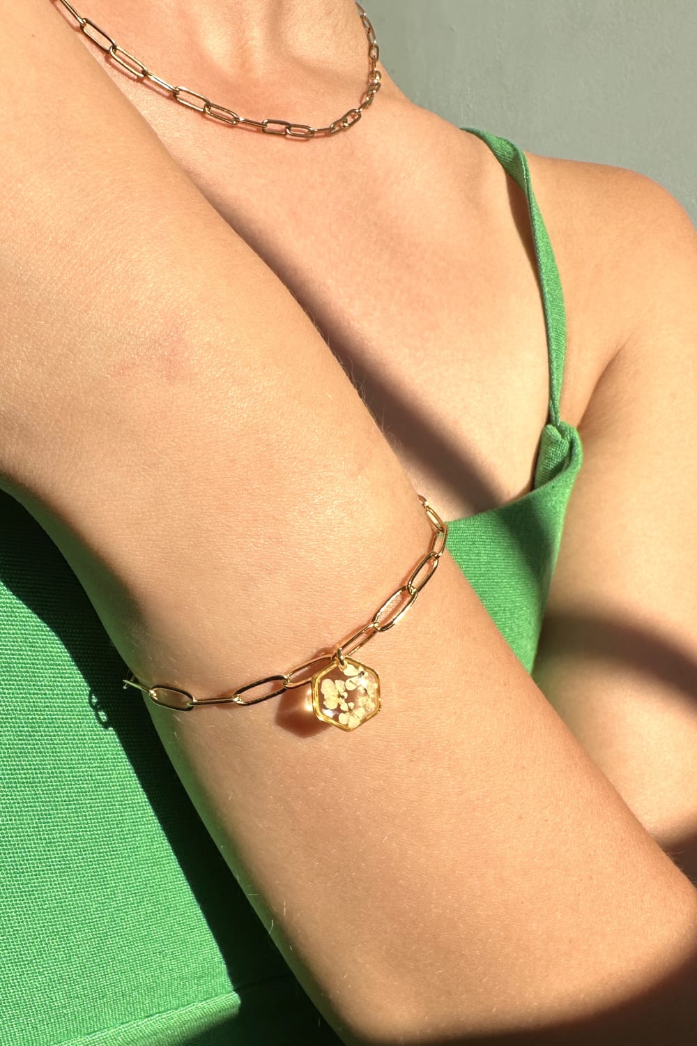 Fiorel Design-Golden Garden Hexagon - White Bileklik-Bileklik-2-Milagron.com