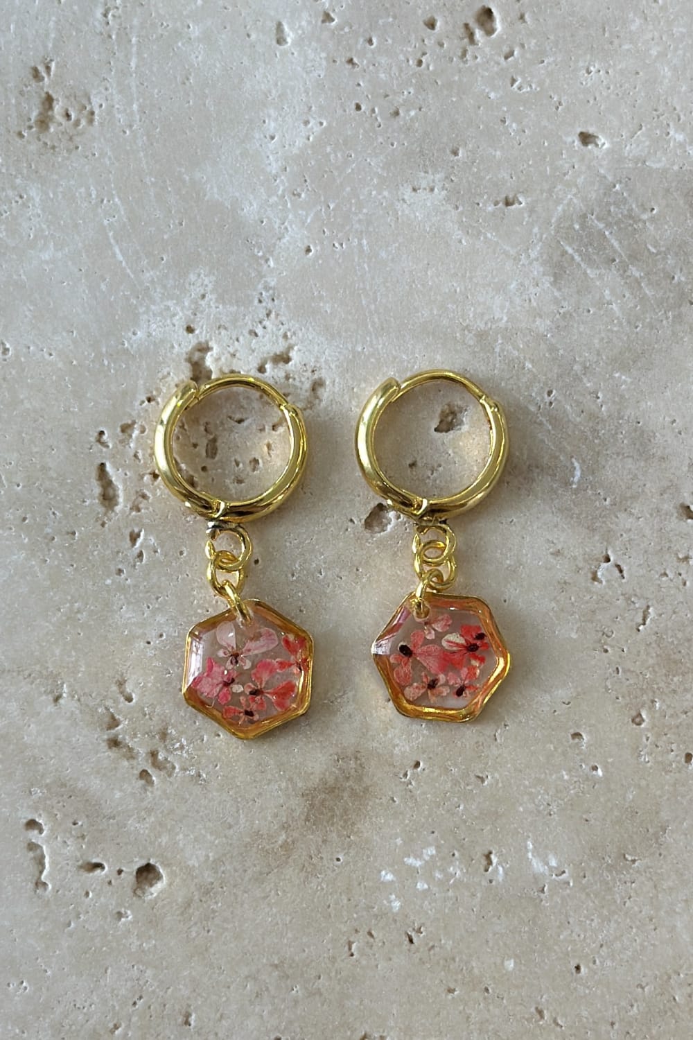 Fiorel Design-Teeny Weeny Drop Hexagon - Pink-Küpe-1-Milagron.com