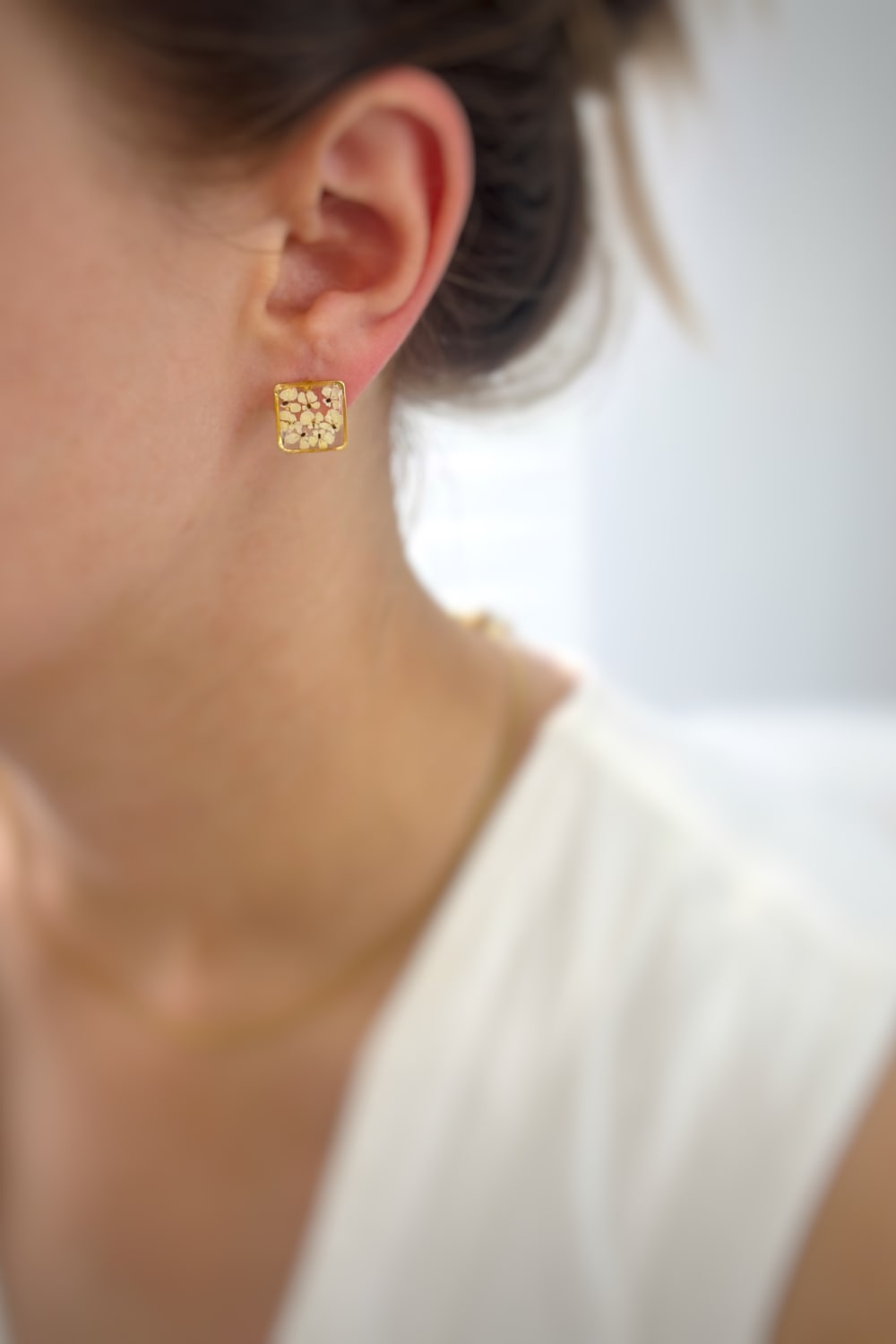 Fiorel Design-Teeny Weeny Square - White Küpe-Küpe-2-Milagron.com