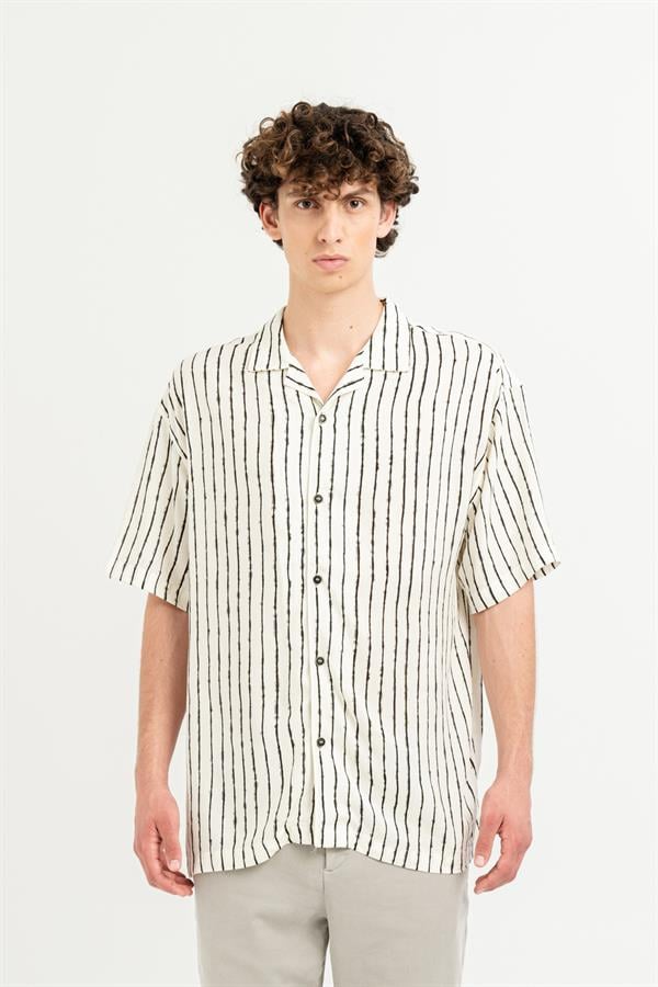 GMG Firenze-Apaj Yaka %100 Viscon Kısa Kol çizgili Erkek Gömlek-Summer'25-1-Milagron.com