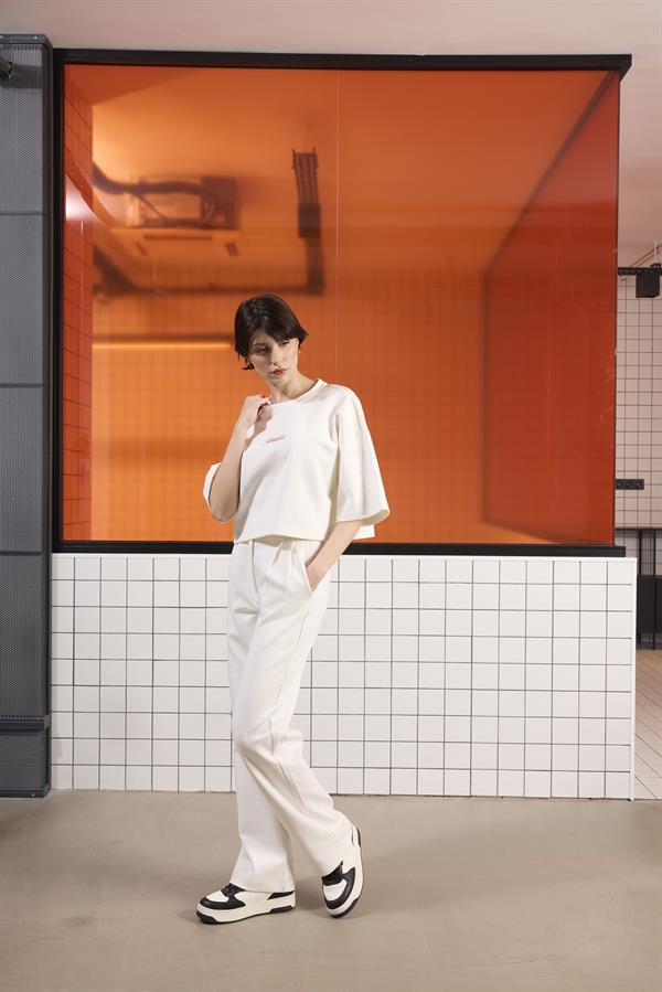 GMG Firenze-Arka Baskı Detaylı Kadın Crop T-Shirt-T-Shirts-4-Milagron.com