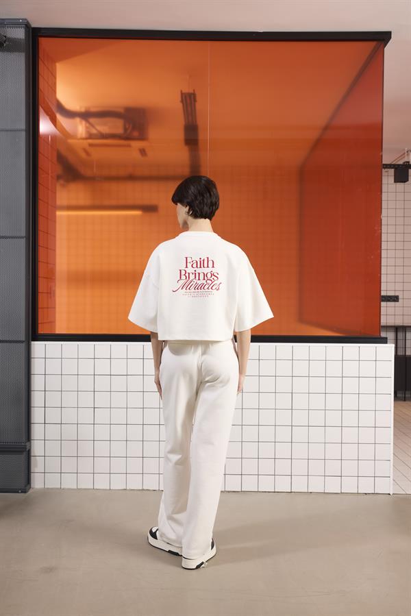 GMG Firenze-Arka Baskı Detaylı Kadın Crop T-Shirt-T-Shirts-5-Milagron.com