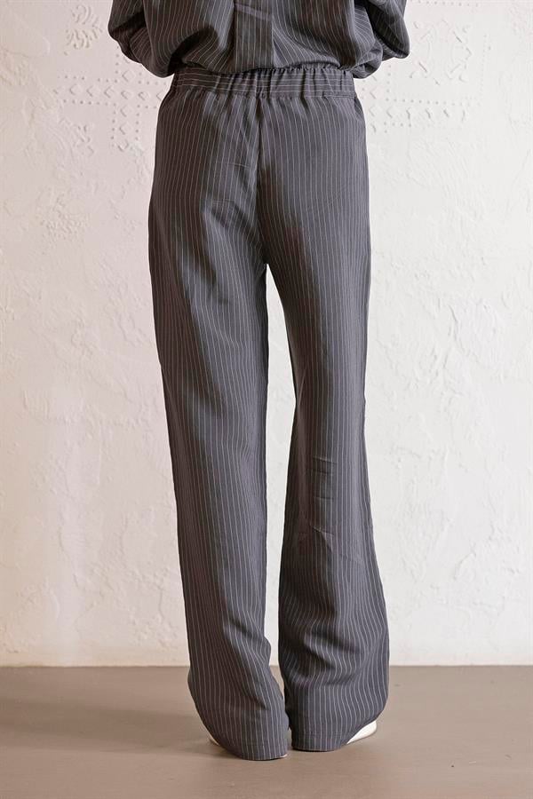 GMG Firenze-Beli Lastikli Cepli Çizgili Kadın Pantolon-PANTOLON-4-Milagron.com