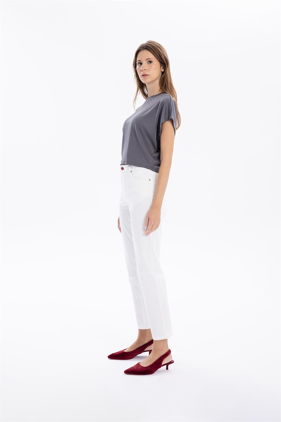 Bisiklet Yaka Çizgi Detaylı Oversize Yarasa Kol Kadın T-Shirt