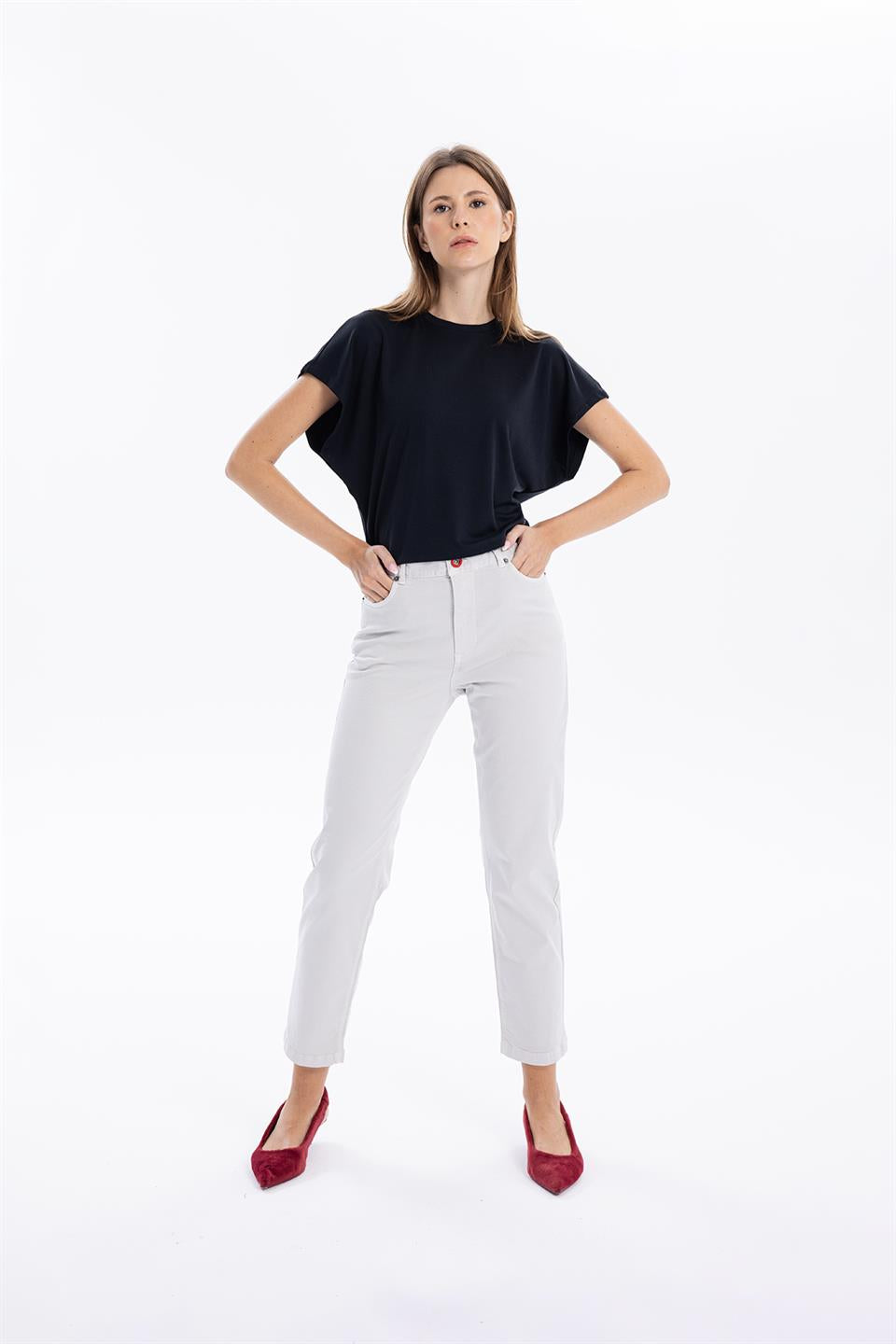 Bisiklet Yaka Çizgi Detaylı Oversize Yarasa Kol Kadın T-Shirt