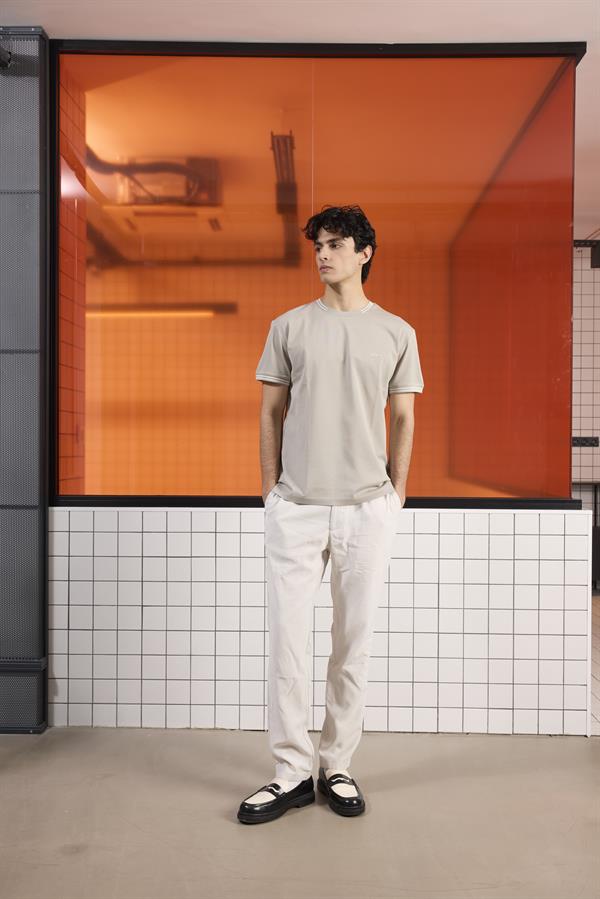 Bisiklet Yaka Çizgi Detaylı Pike T-Shirt