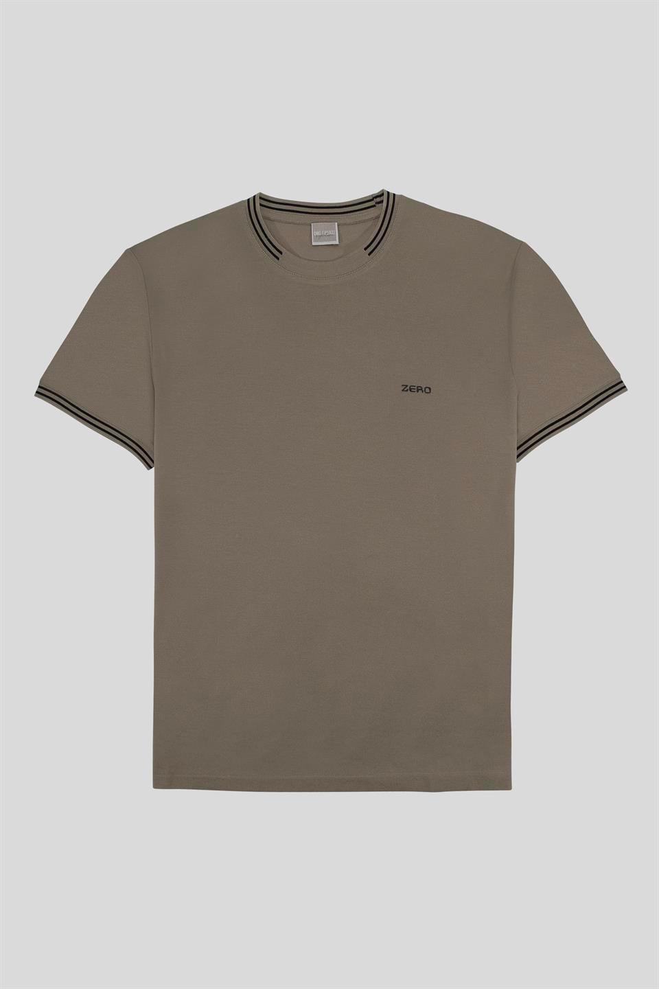 Bisiklet Yaka Çizgi Detaylı Pike T-Shirt